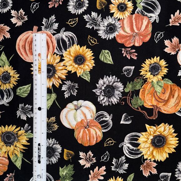 Sunflower Pumpkin Fall Harvest by Hi-Fashion Fabrics - 1/2 Yard - Leaves - Picture 3 of 7